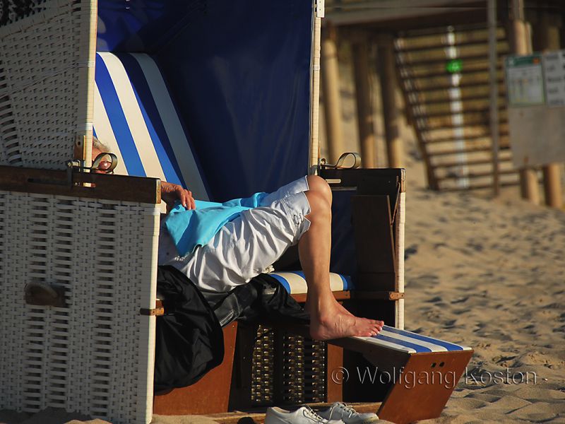 5. Platz 'Erholung im Strandkorb' von Wolfgang Koston 5. Platz 'Erholung im Strandkorb' von Wolfgang Koston