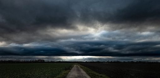 2.Platz 'Gewitterwolken' von Samantha Mito 2.Platz 'Gewitterwolken' von Samantha Mito