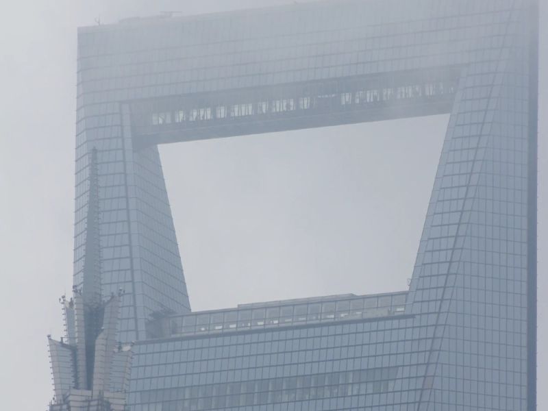 10.Platz 'Hochnebel in Shanghai' von Curd Jaenisch 10.Platz 'Hochnebel in Shanghai' von Curd Jaenisch
