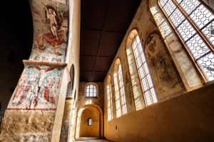 3. Platz 'Romanische Basilika St. Martin in Greding' von Weiß Hermann 3. Platz 'Romanische Basilika St. Martin in Greding' von Weiß Hermann