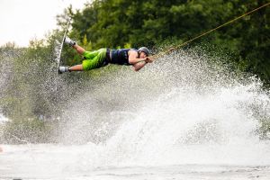 3.Platz "Wakeboard Trick" von Hermann Weiß 3.Platz "Wakeboard Trick" von Hermann Weiß