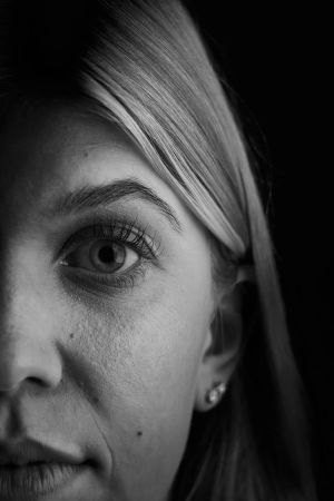 8.Platz 'R half portrait' von Frank Hauser