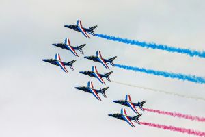 3.Platz 'Viele franz&ouml;sische Flieger - Patrouille de France' von Ralf Wandke